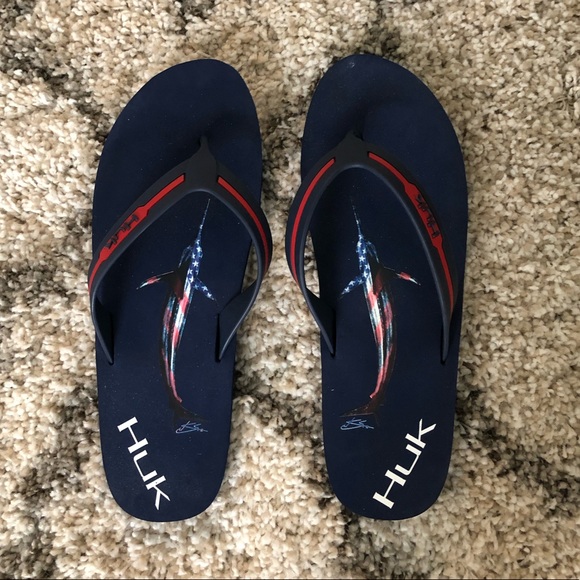 huk sandals
